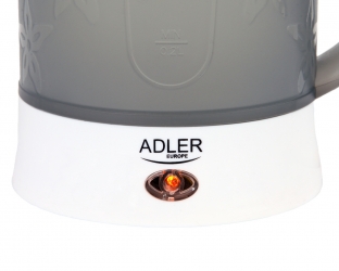 Mały elektryczny czajnik plastikowy na podróż Adler AD 1268 0,6 L, kubki, łyżeczki