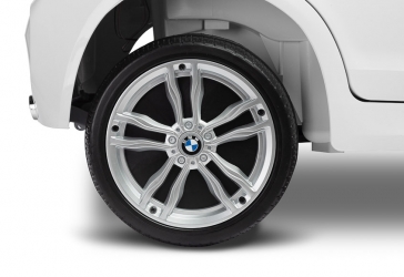 Samochód auto na akumulator Caretero Toyz BMW X6 akumulatorowiec + pilot zdalnego sterowania - biały