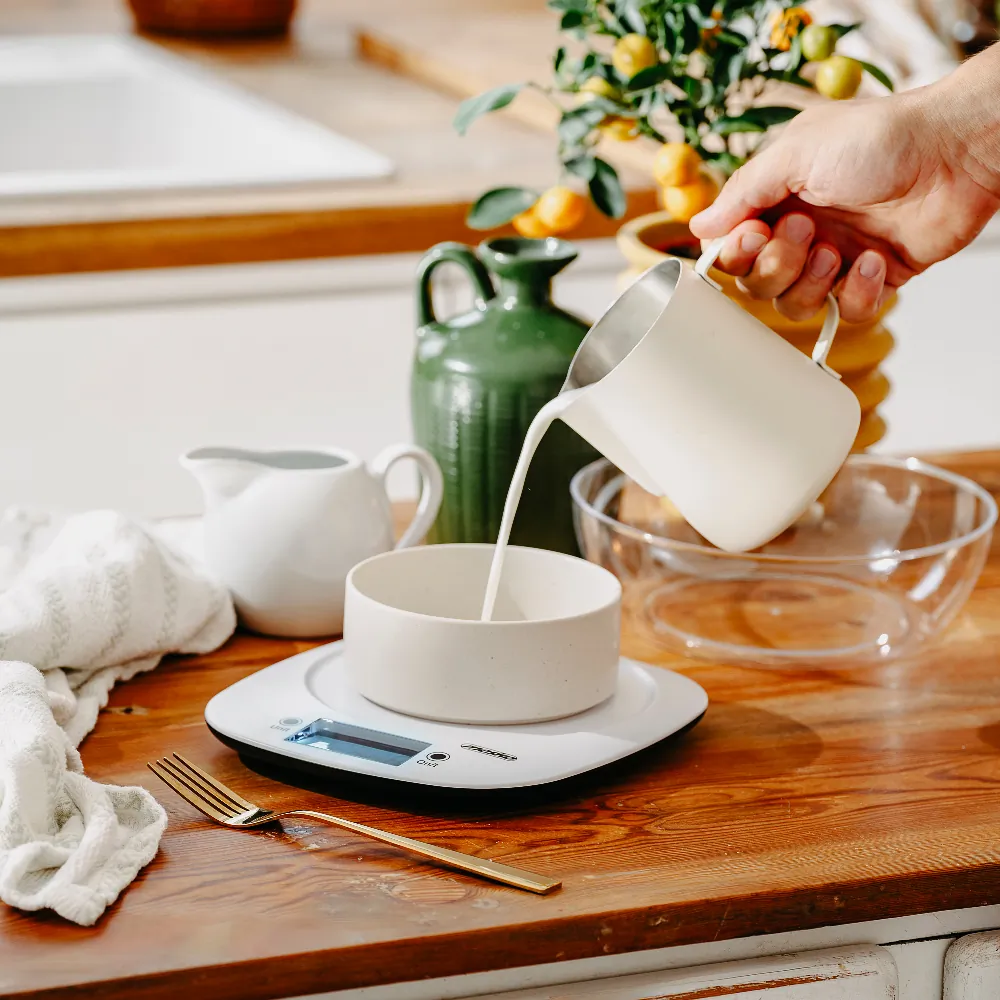 Elektroniczna waga kuchenna z misą Mesko MS 3179 - biała