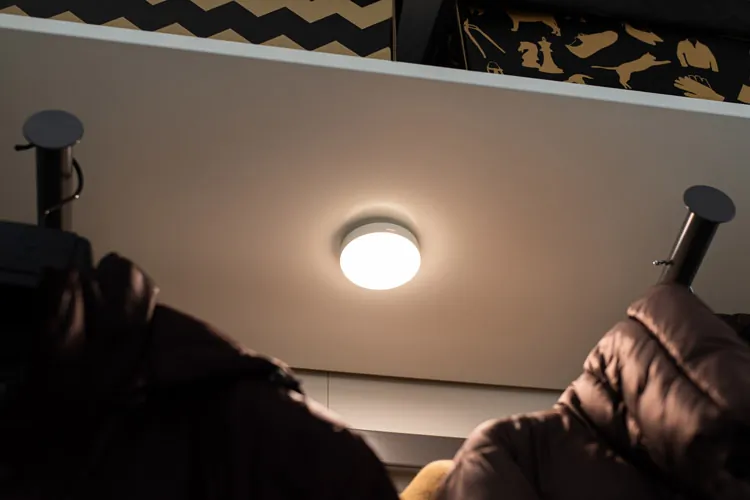 Bezprzewodowa lampka LED z magnesem i czujnikiem ruchu Rebel Light